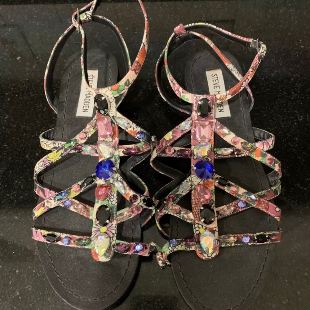 Steve Madden Bedazzled Sandal Size 9.5